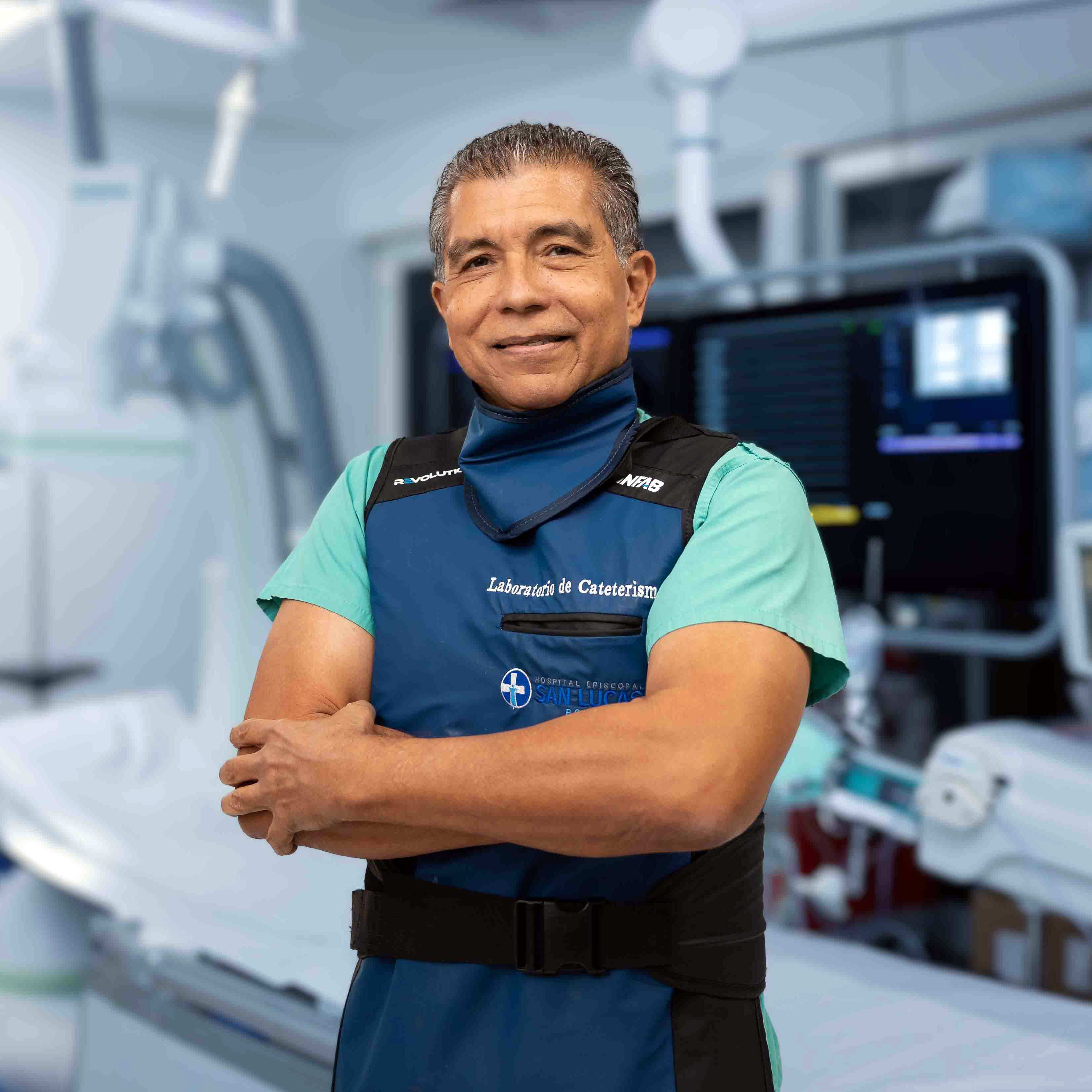 Dr. César Cruz